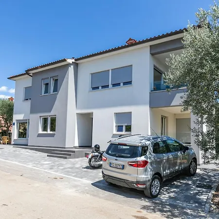 Apartman Suzi Pula Exterior photo